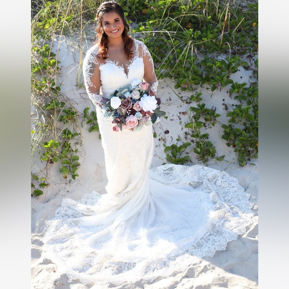 Avery Austin Wedding Dress - Aubree size 12